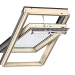 Velux, Elektromos tetőtéri ablak, GGL PK06 307021, 2-rétegű üveg, lakkozott fa, 94x118 cm Bestseller