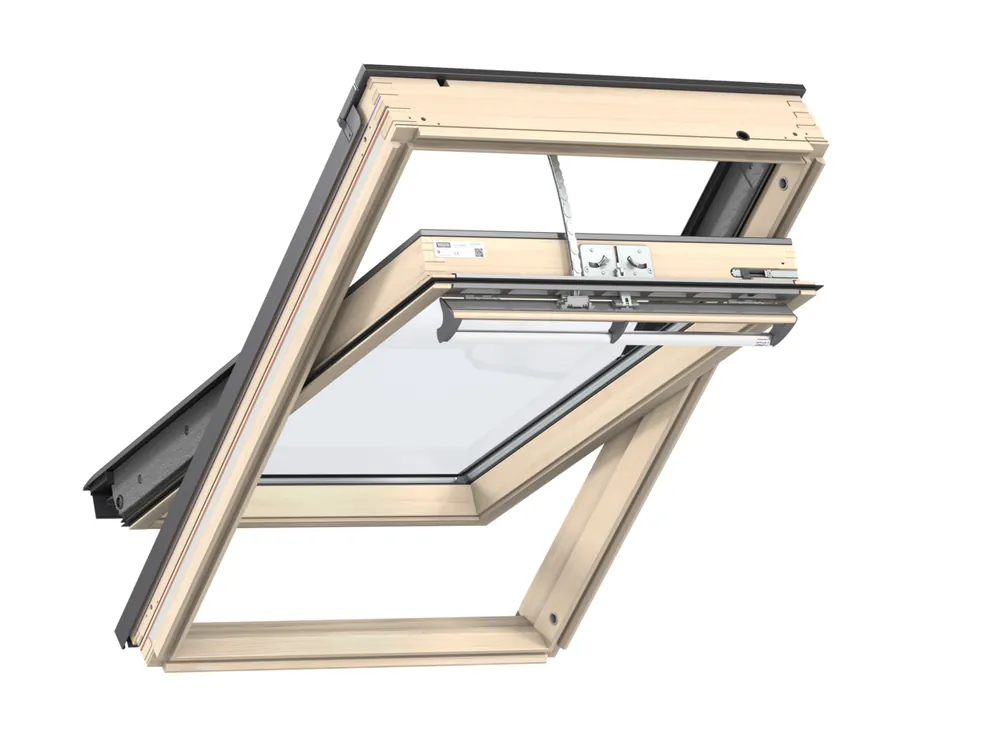 Velux, Elektromos tetőtéri ablak, GGL PK06 307021, 2-rétegű üveg, lakkozott fa, 94x118 cm Bestseller