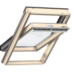 Velux, Tetőtéri ablak, GLL PK06 1064, 3-rétegű üveg, lakkozott fa, 94x118 cm Biztonságos fizetés
