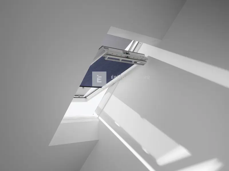 Utolsó esély VELUX ROP 55 cm-es csomag: sötétkék fényszűrő kampós roletta és fekete hővédő roló