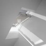 VELUX ROZ csomag 55 cm-es ablakhoz: fehér sötétítő kampós roletta és fekete hővédő roló Utolsó esély