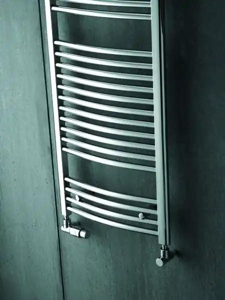 Korlátozott ajánlat Zehnder Aura íves króm fürdőszobai csőradiátor (643 W, 494x1856 mm, #PBTCZ 1800x500) PBTCZ-180-050Zehnder
