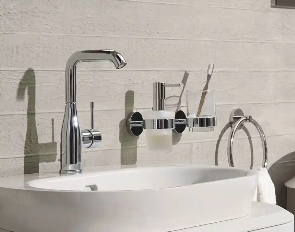 Grohe Essence egykaros mosdó csaptelep Click-clack leeresztővel, L-méret 23799001Grohe Akció