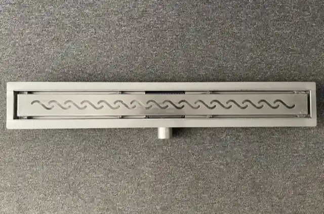 Bestseller Hydroland zuhanyfolyóka FALA ráccsal, 700 mm ODPLYW.FA.0700